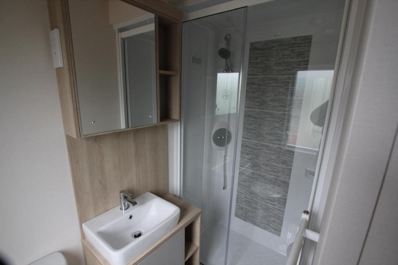 Luxury 2 Bedroom Caravan In Stunning Location Пітлохрі Екстер'єр фото