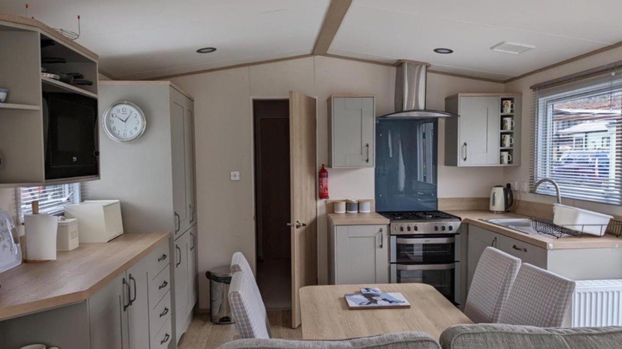 Luxury 2 Bedroom Caravan In Stunning Location Пітлохрі Екстер'єр фото